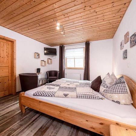 Toskanahaus, Njualms Tannheim Bagian luar foto