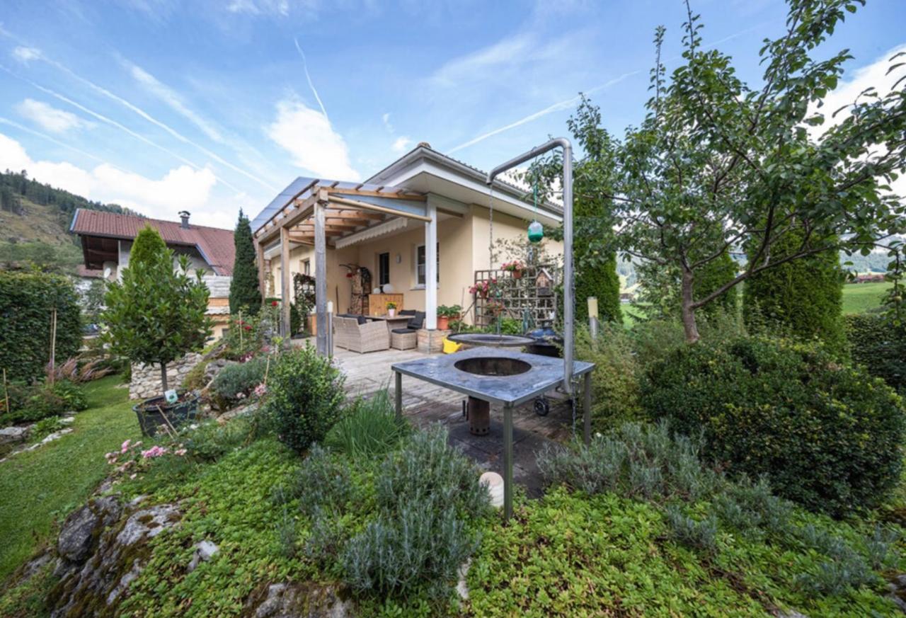 Toskanahaus, Njualms Tannheim Bagian luar foto