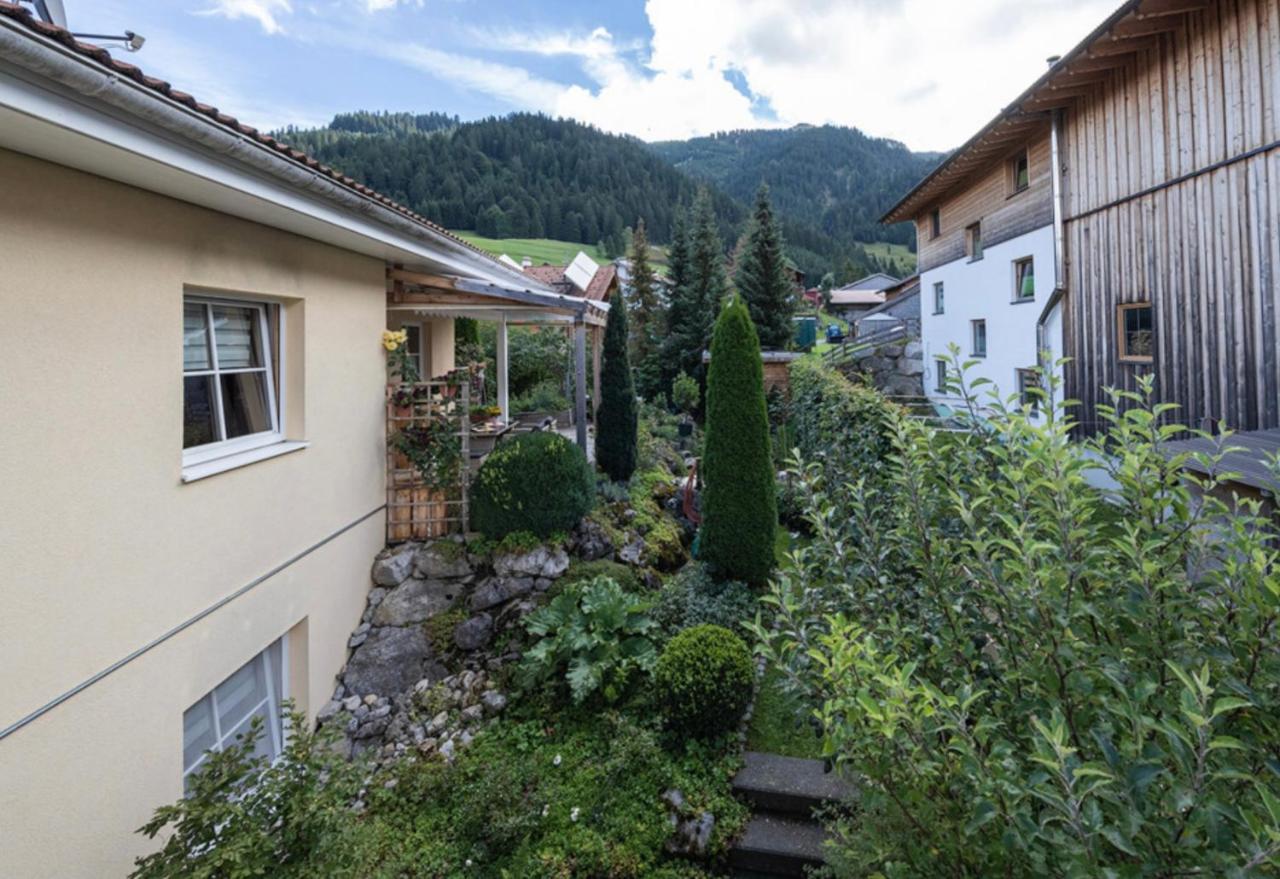Toskanahaus, Njualms Tannheim Bagian luar foto