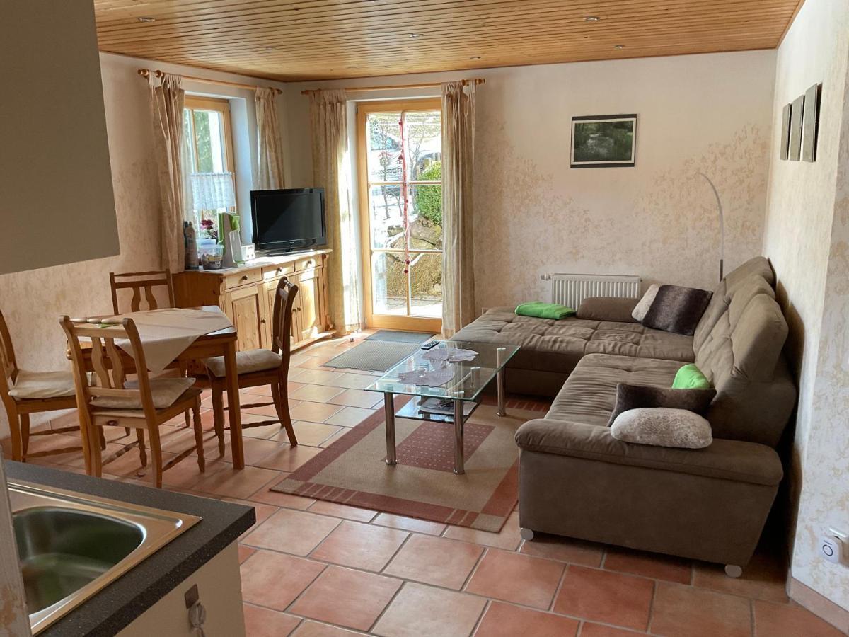 Toskanahaus, Njualms Tannheim Bagian luar foto