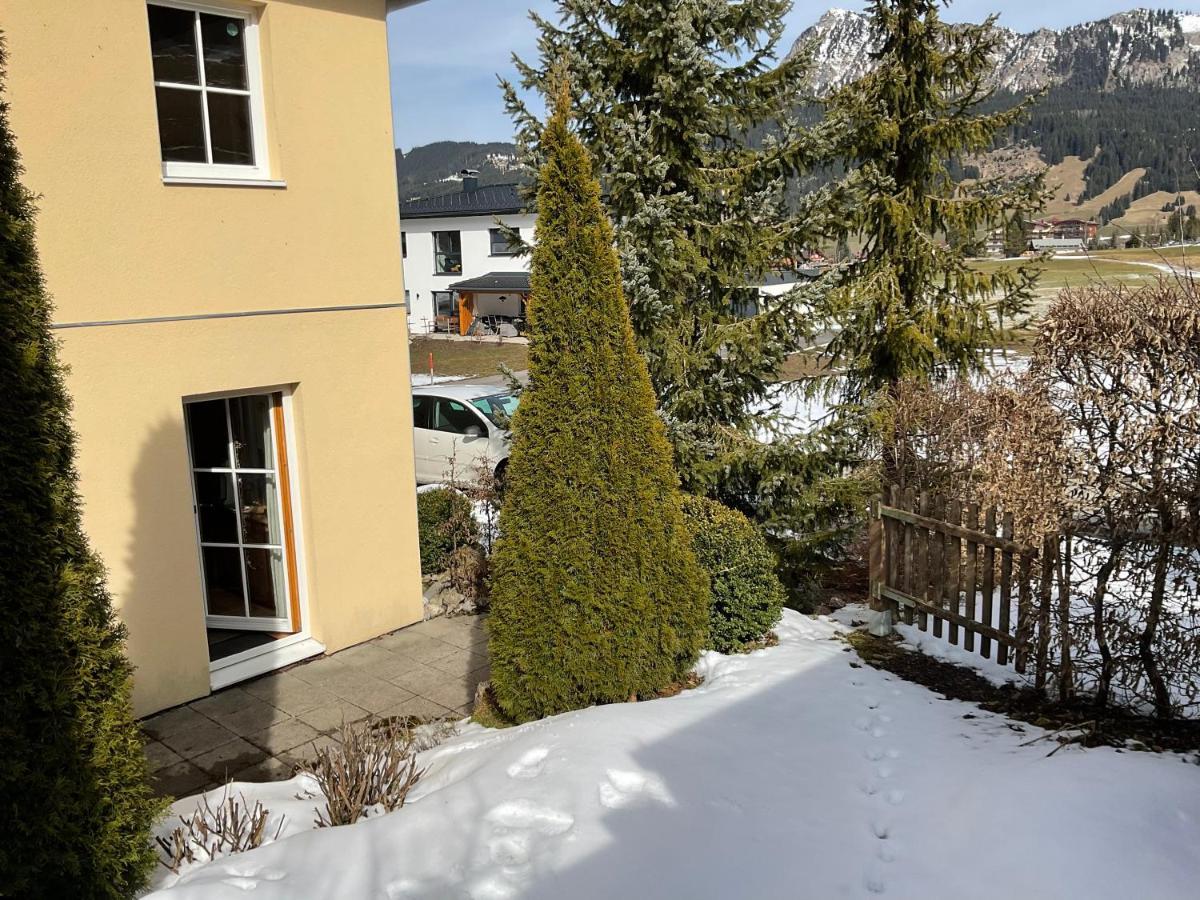 Toskanahaus, Njualms Tannheim Bagian luar foto