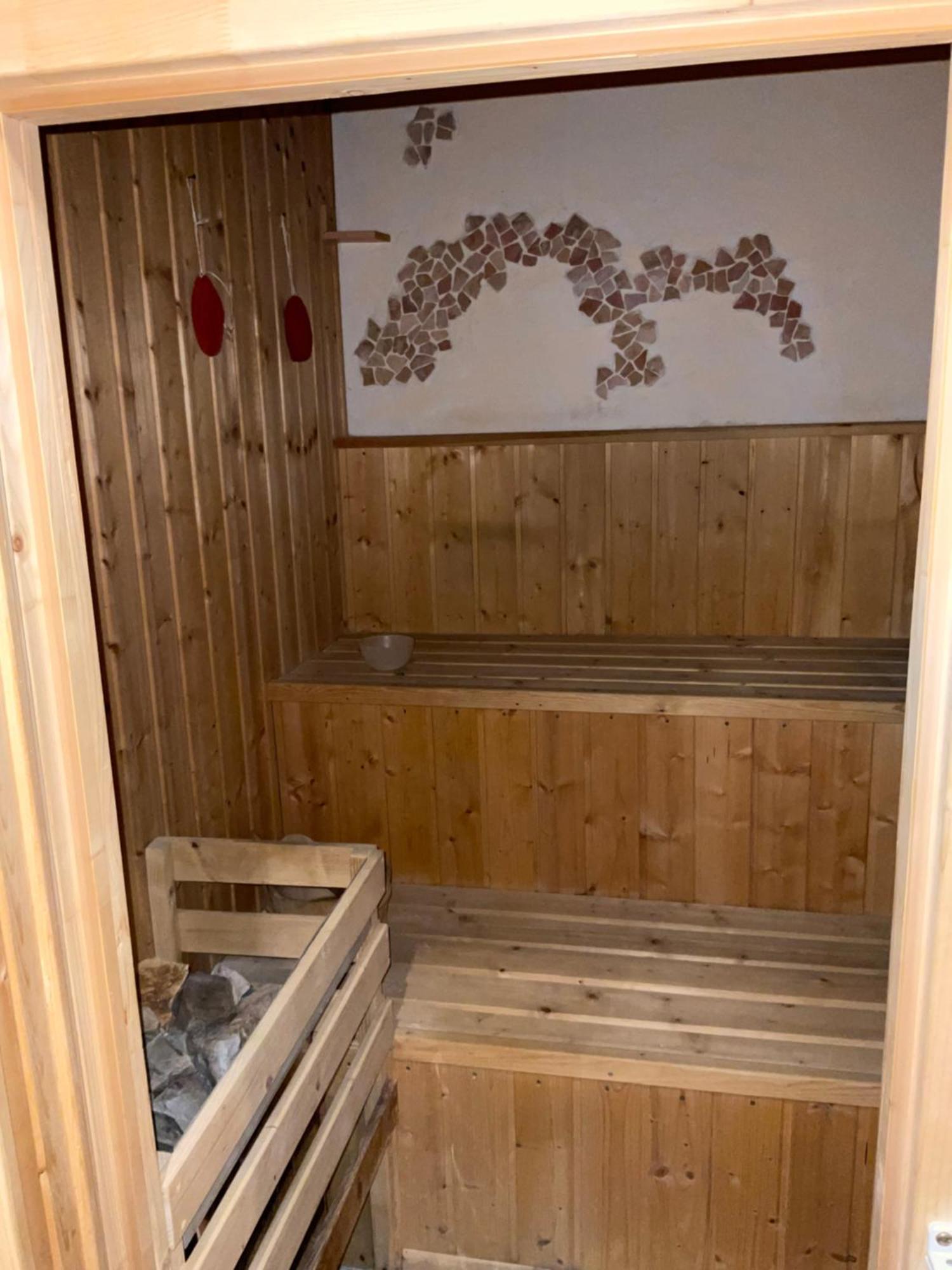 Toskanahaus, Njualms Tannheim Bagian luar foto