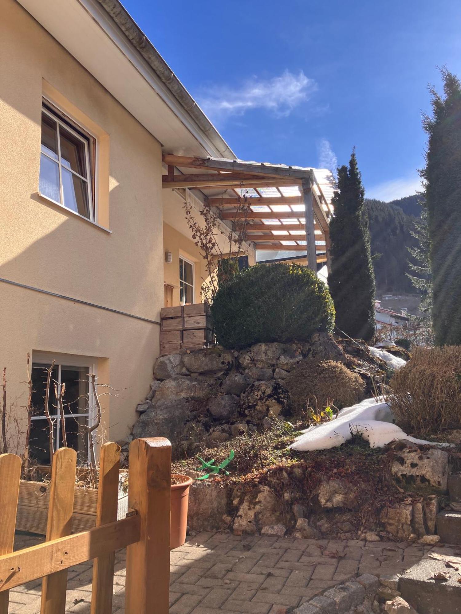 Toskanahaus, Njualms Tannheim Bagian luar foto