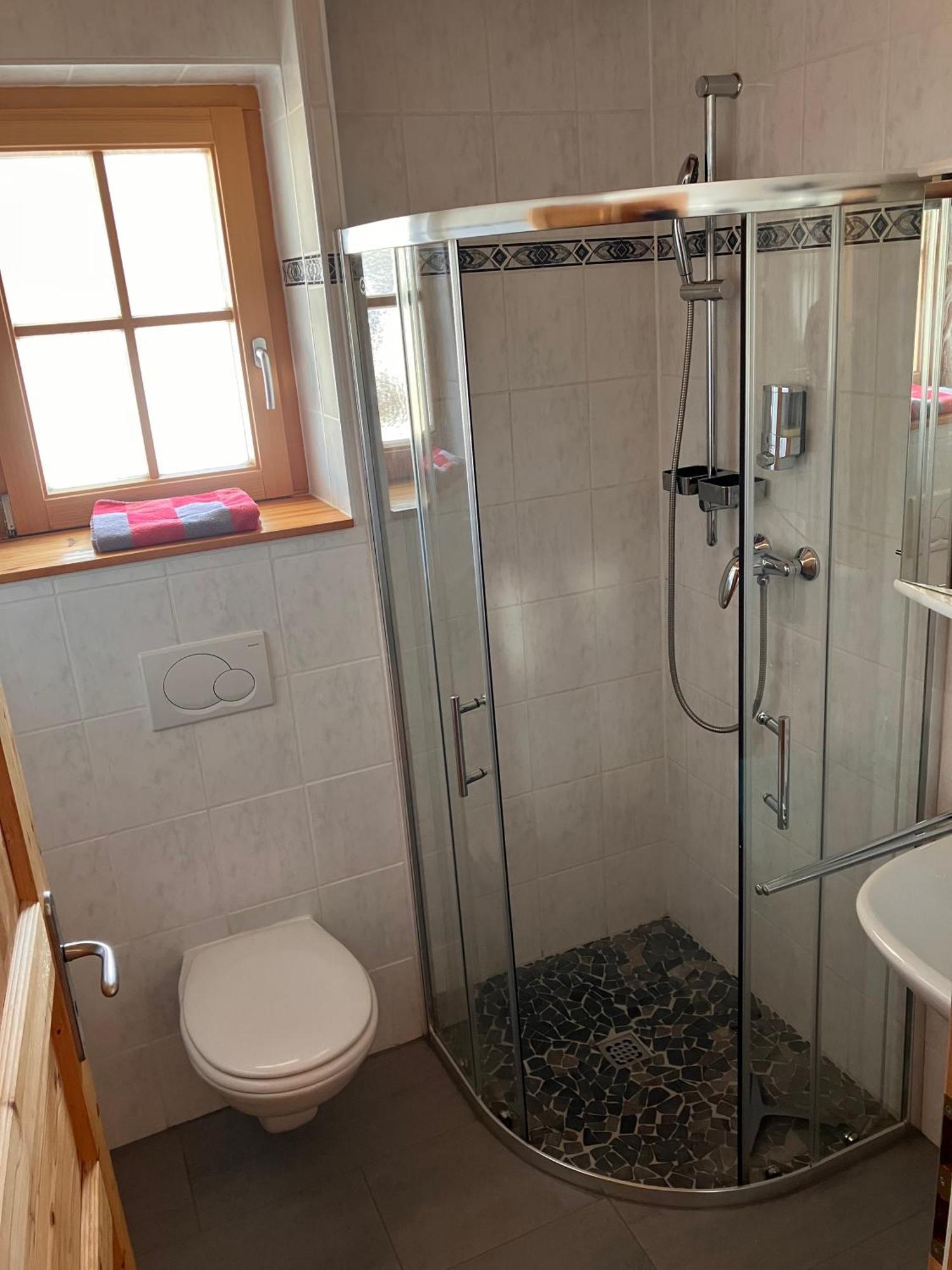 Toskanahaus, Njualms Tannheim Bagian luar foto
